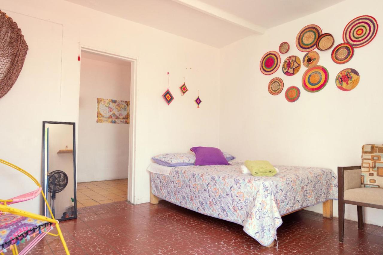 Hostal Casa Colores Adults Only Гвадалахара Экстерьер фото